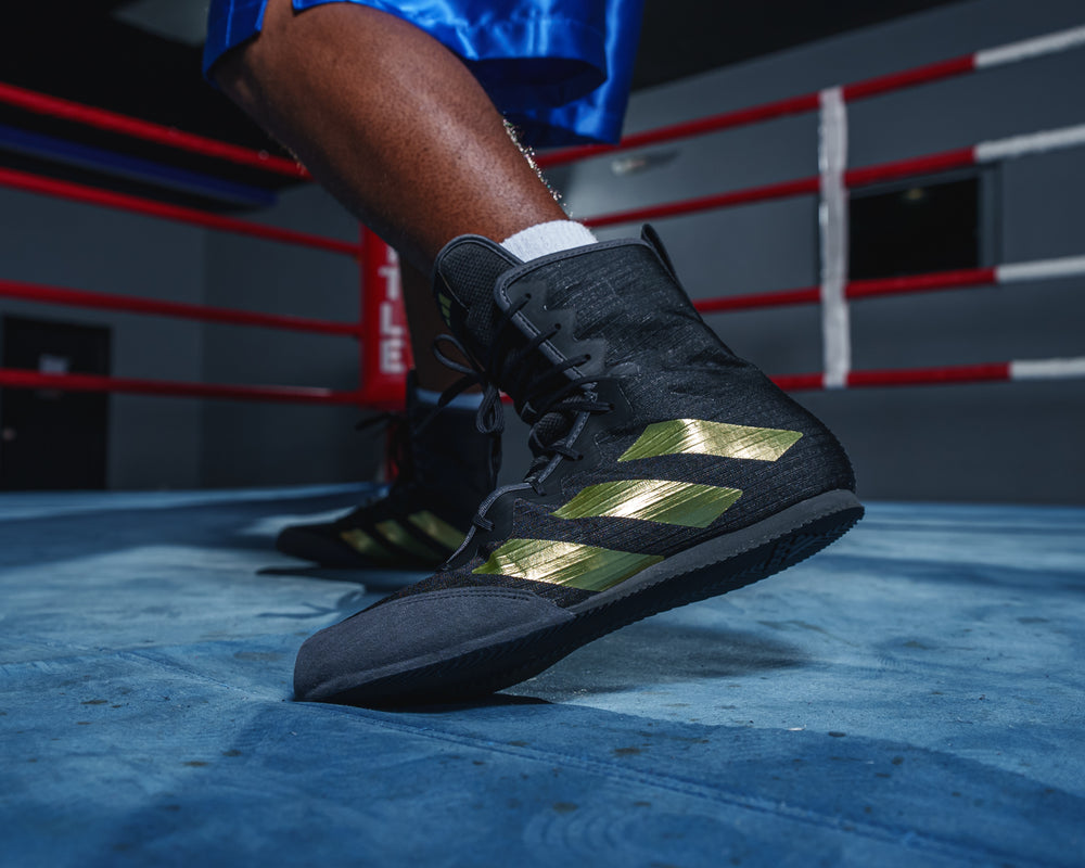 Scarpe da boxe Adidas HOG 4, nero-oro