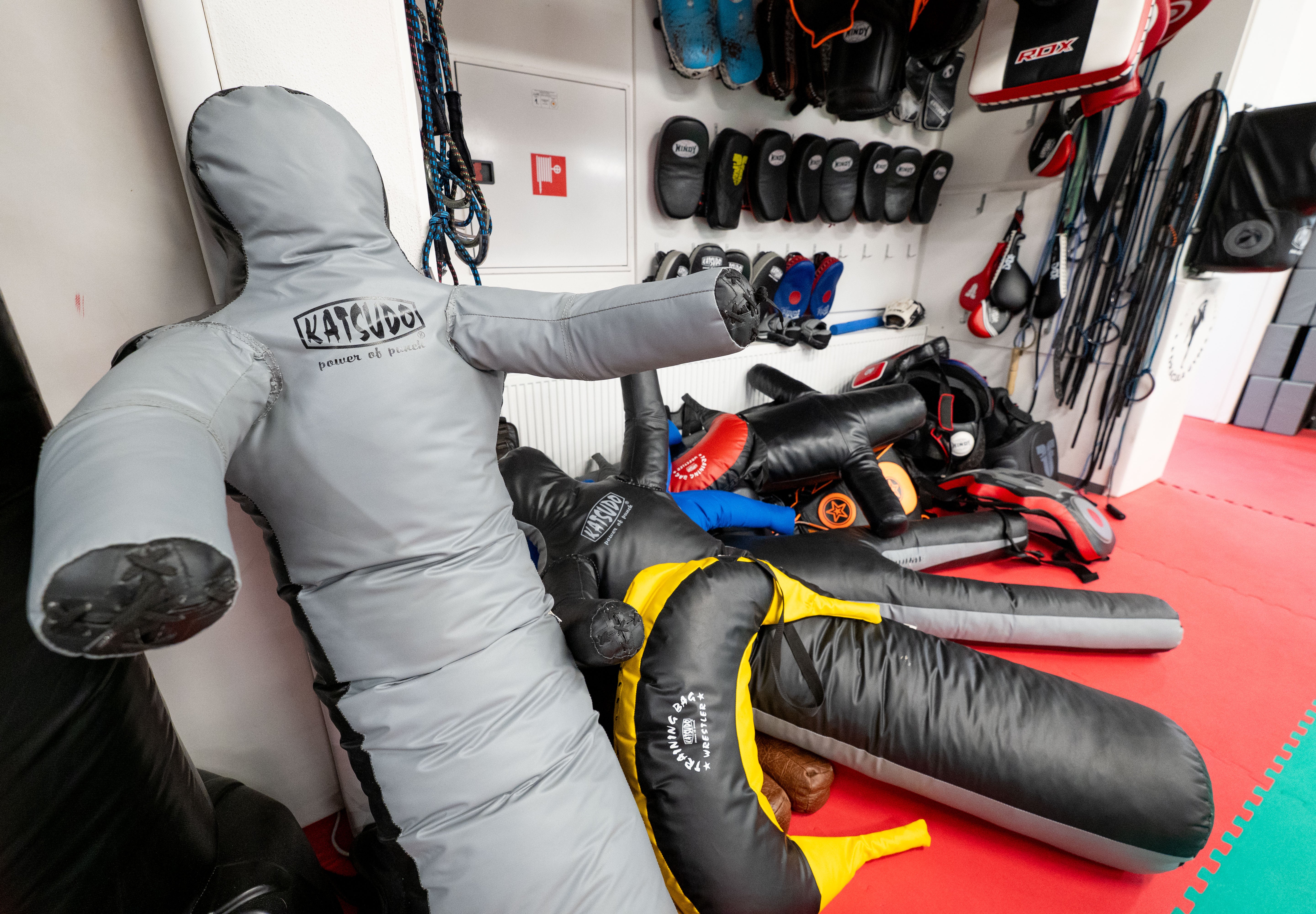 Katsudo manichino da lotta monopiede Unileggo, grigio