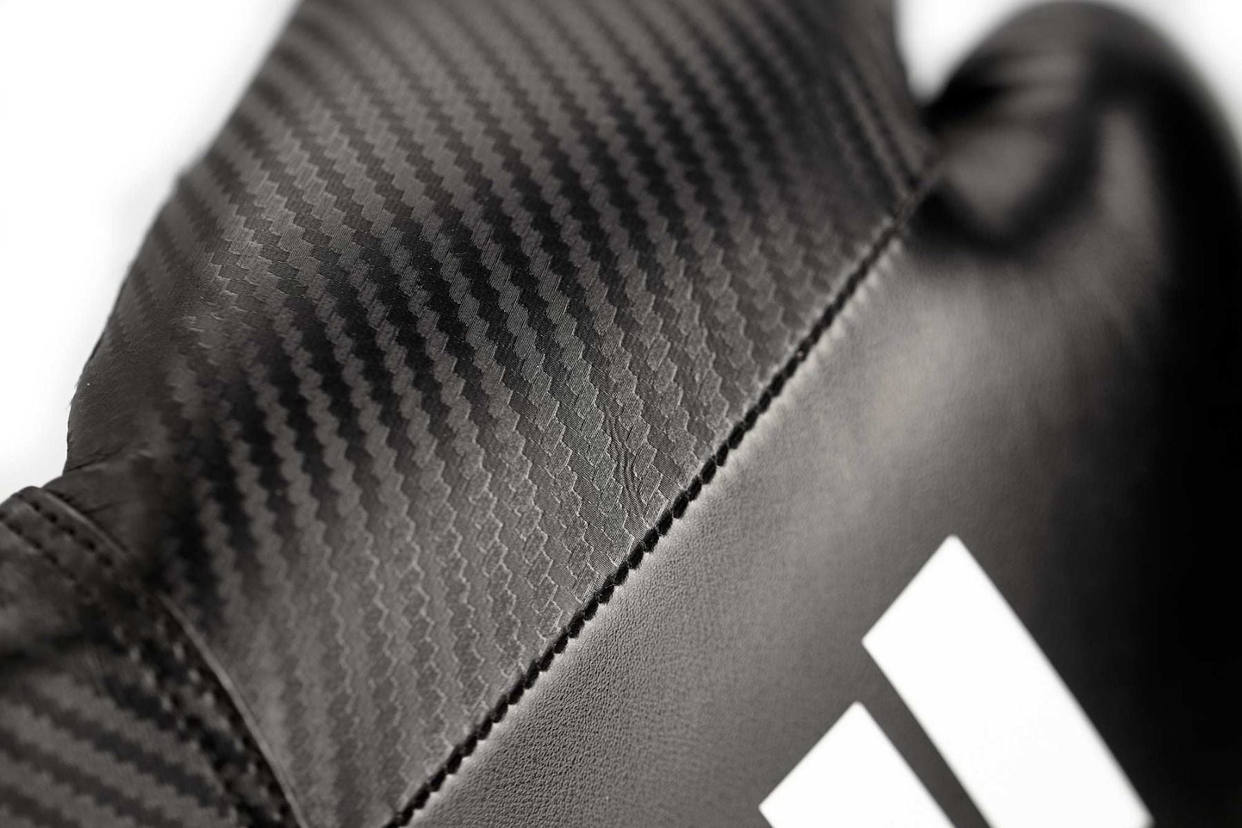 Guanti da boxe Adidas Hybrid 250, neri