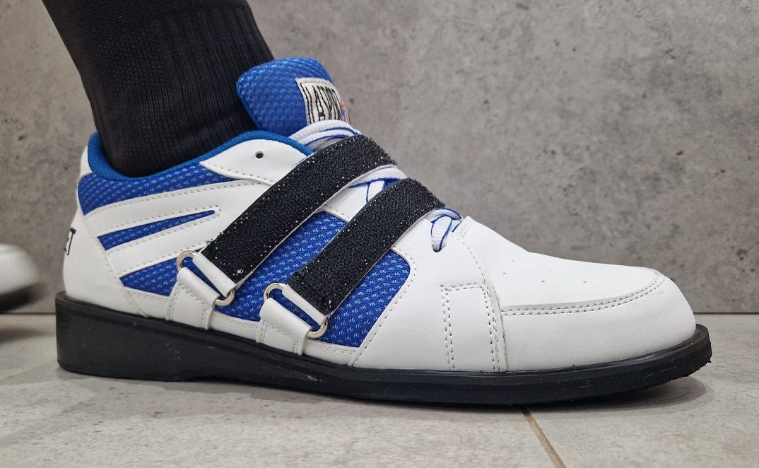 Scarpe da sollevamento pesi La Sport, bianche e blu.