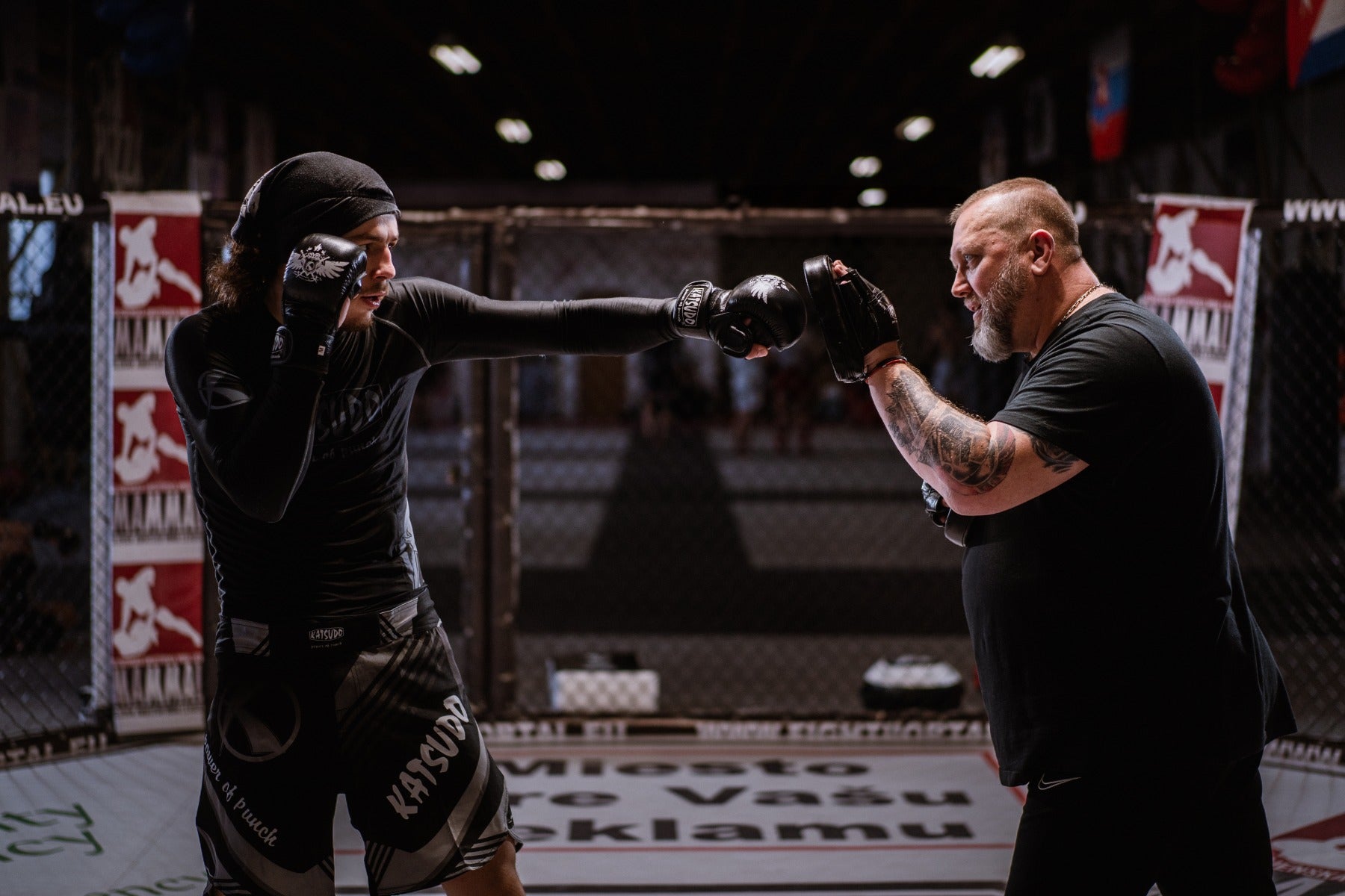 Katsudo guanti da boxe in pelle Apple, nero