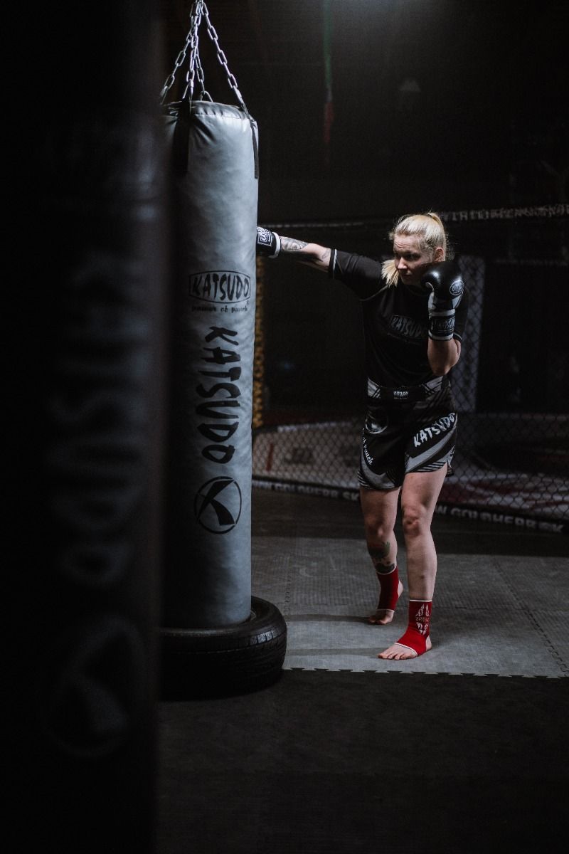 Katsudo sacco da boxe in plastica Plaston 180x28, nero