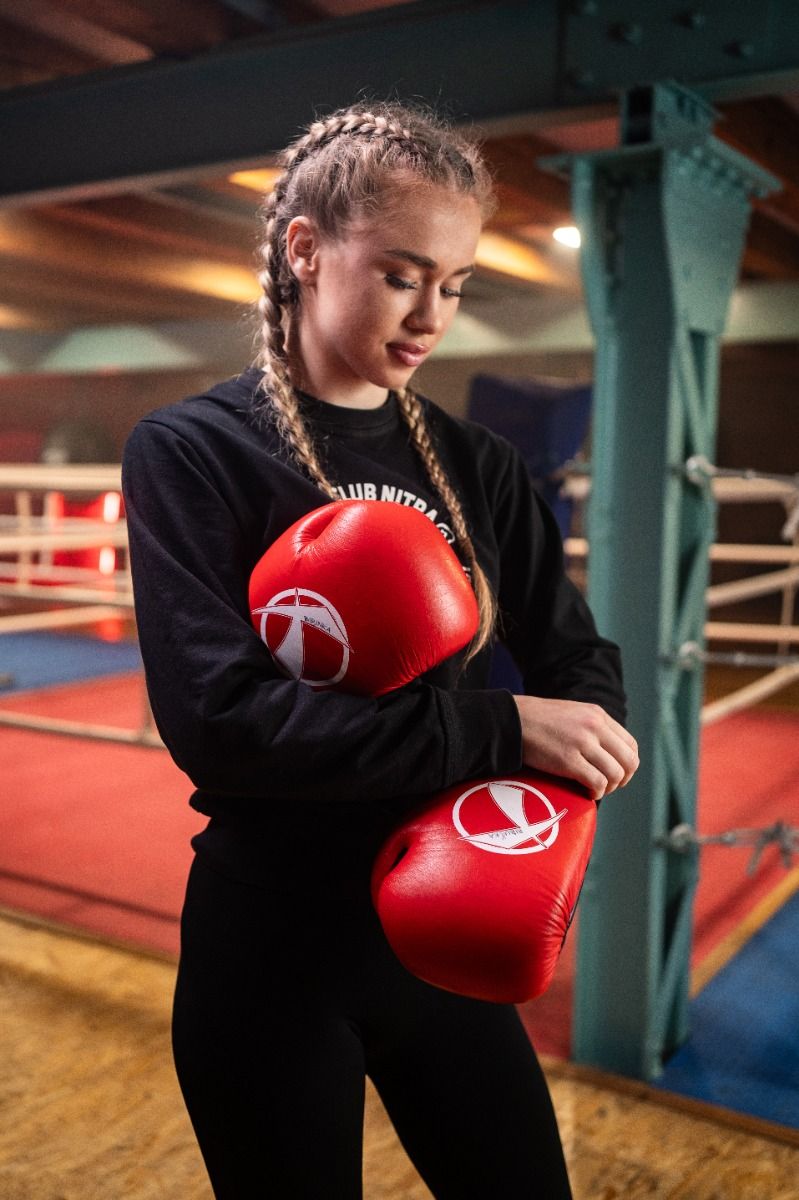 Guantoni Katsudo Champion IV, rossi