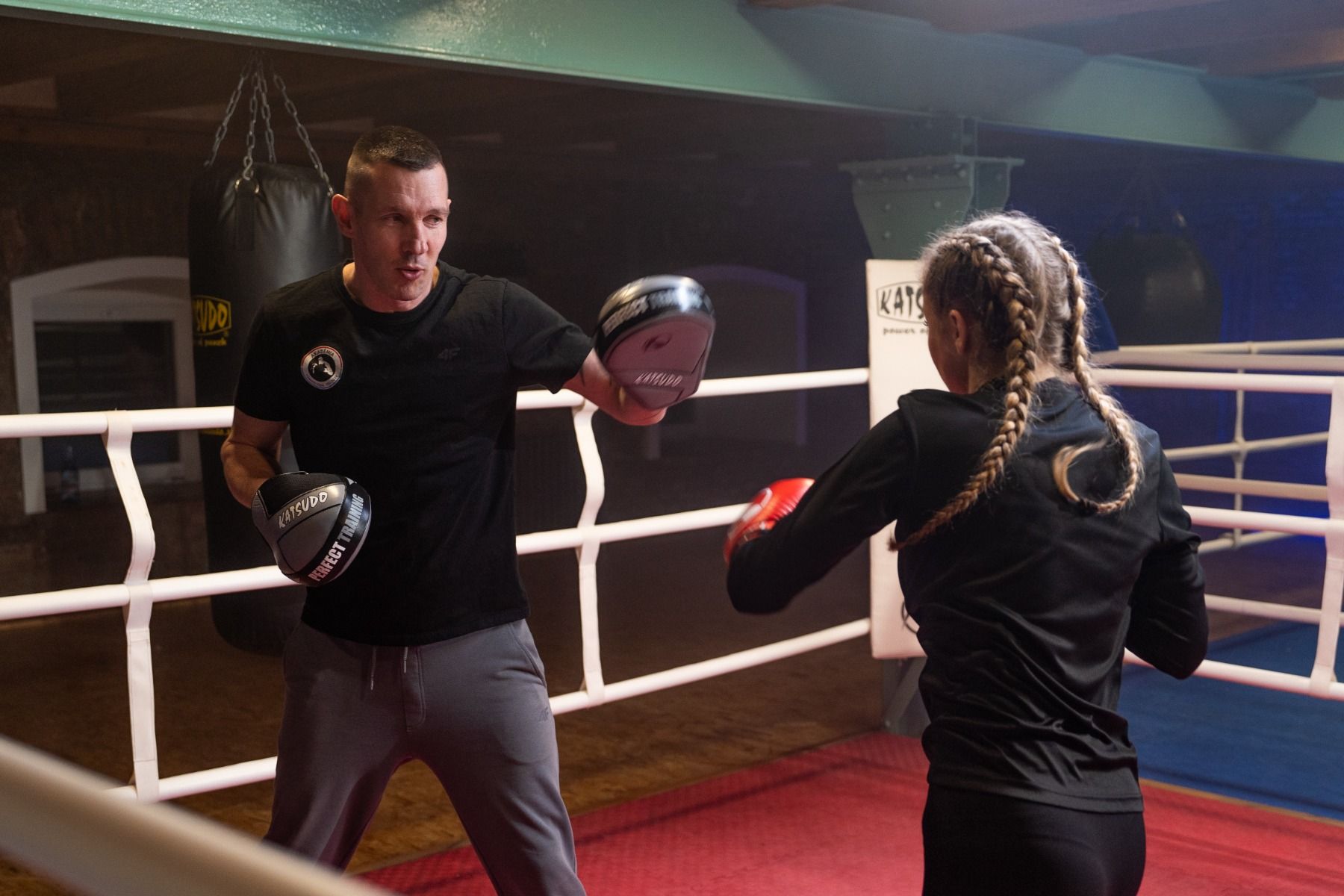 Katsudo guanti da boxe in pelle Perfect, neri