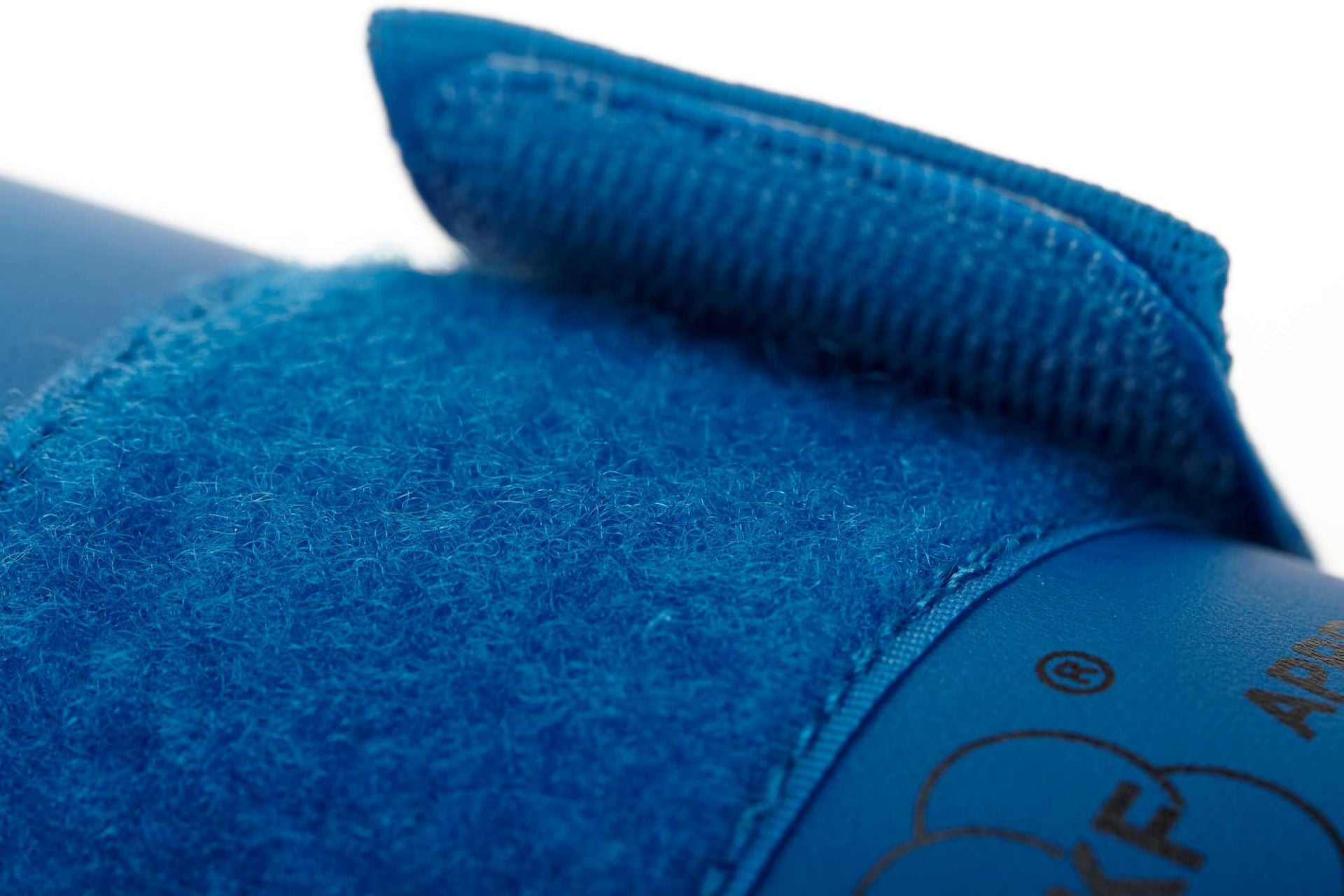 Adidas chrániče priehlavkov schválené WKF, modré