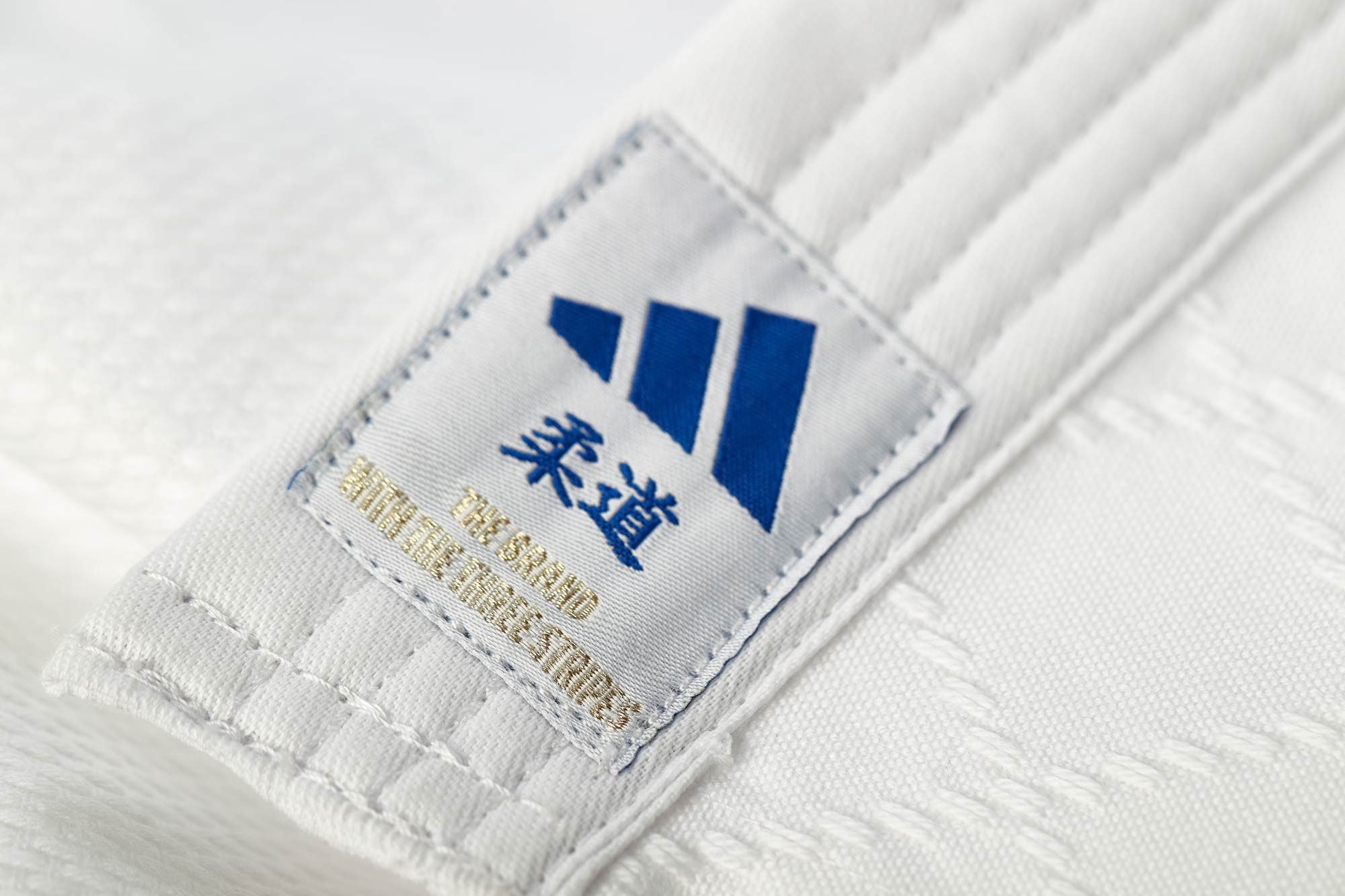 Adidas kimono da judo con strisce blu Club 350g, bianco