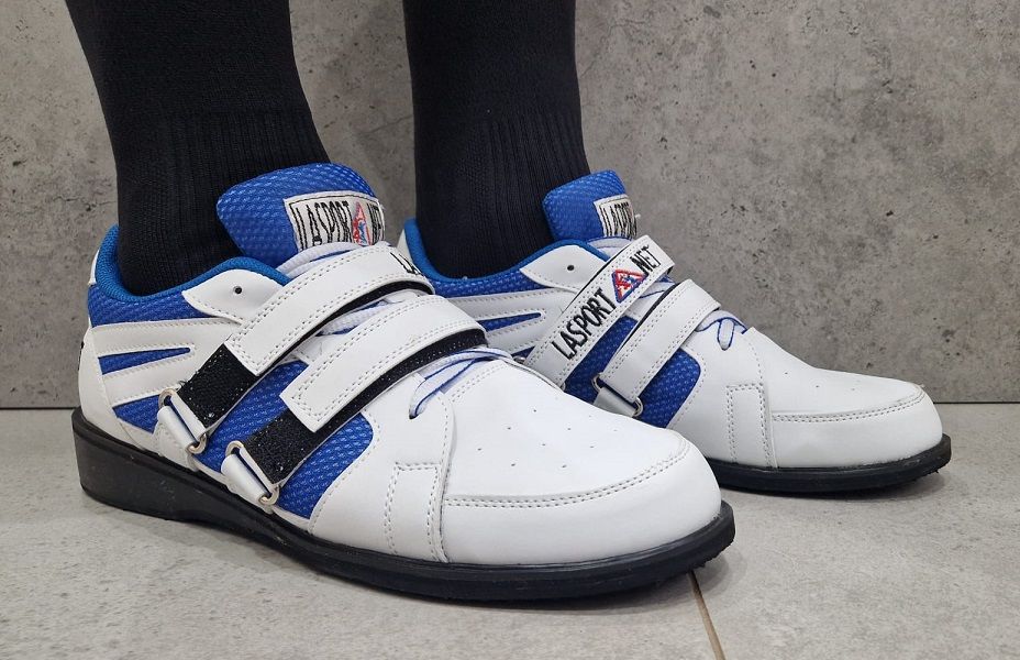 Scarpe da sollevamento pesi La Sport, bianche e blu.